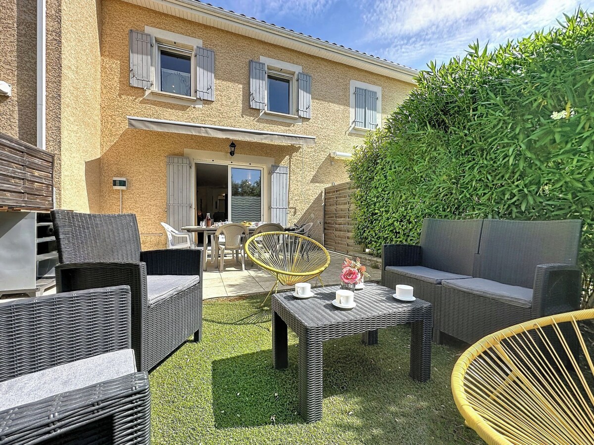 Mas des Vignes - La Pimprenelle by Interhome